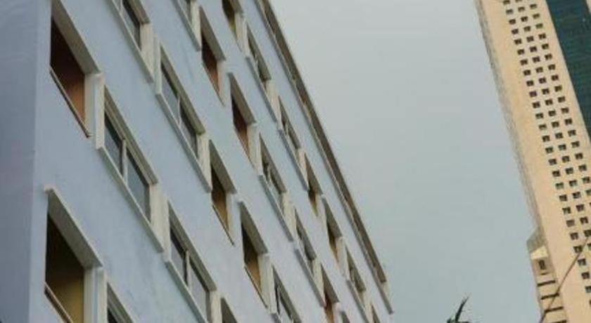 J Two S Pratunam Hotel Бангкок Екстер'єр фото