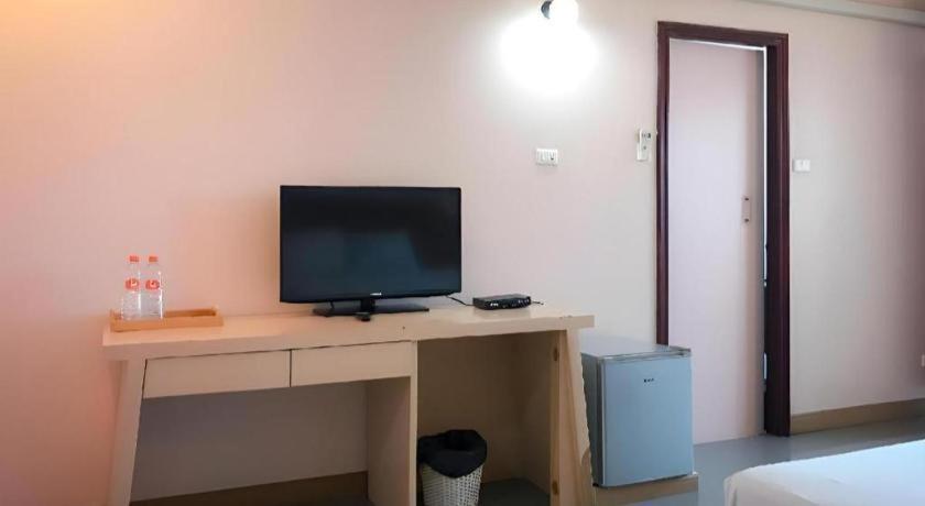 J Two S Pratunam Hotel Бангкок Екстер'єр фото
